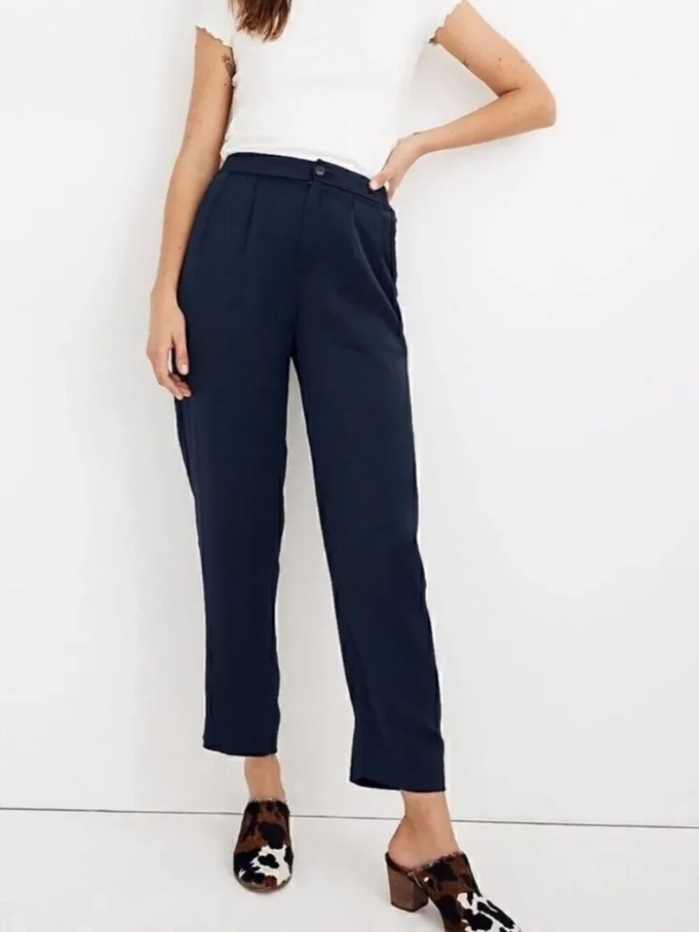 NWT Madewell Drapey Tapered Pleat Satin Relaxed Fit Pants - Size Medium